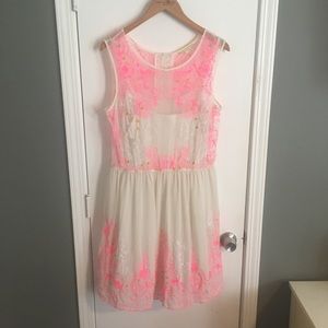 Cute night out dress!